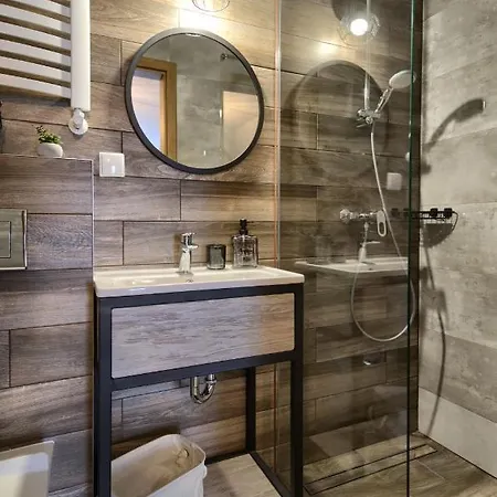 בית הארחה Wolfpack 3*